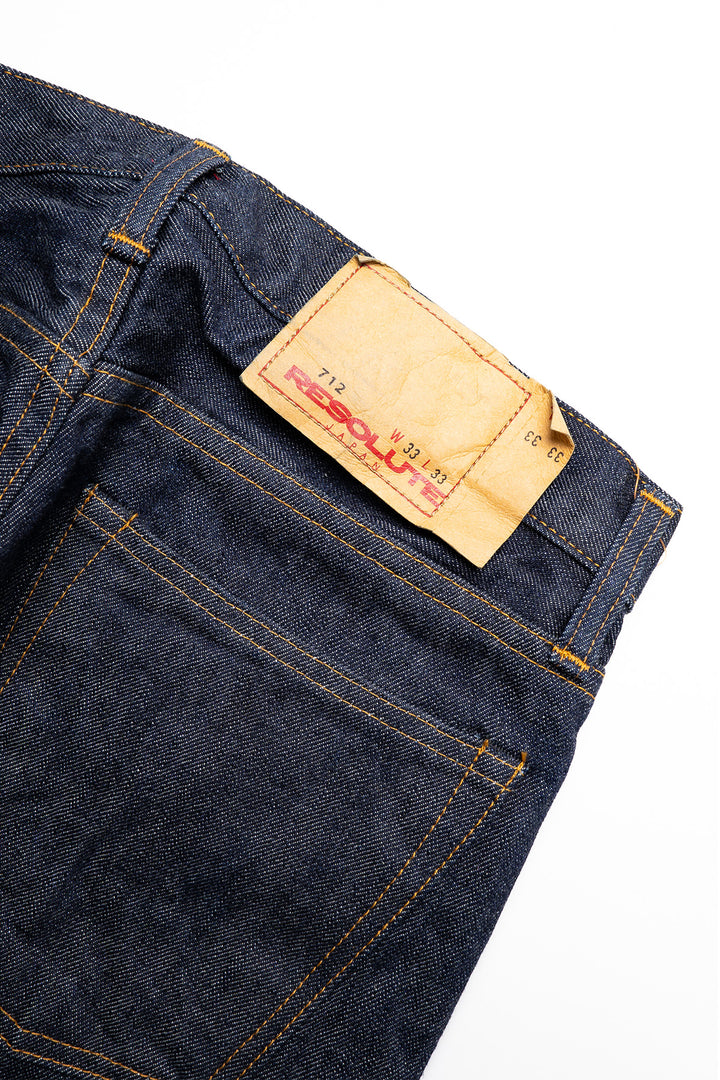 712-3 Low Rise Tapered Straight Jeans