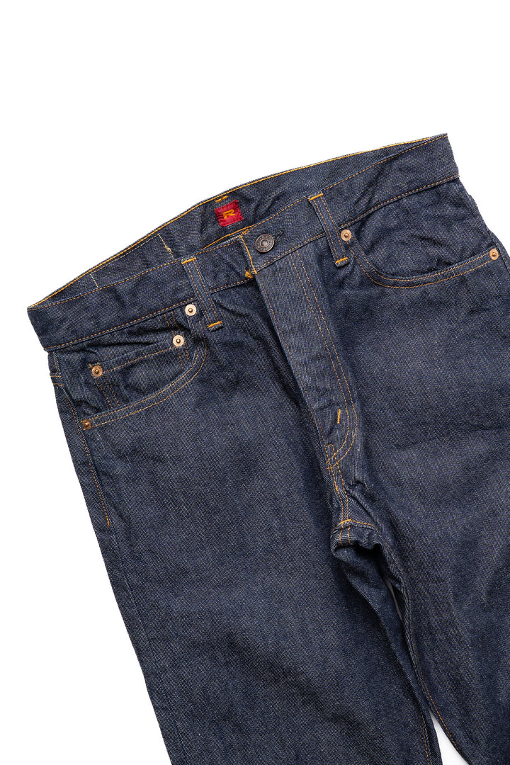 712-3 Low Rise Tapered Straight Jeans