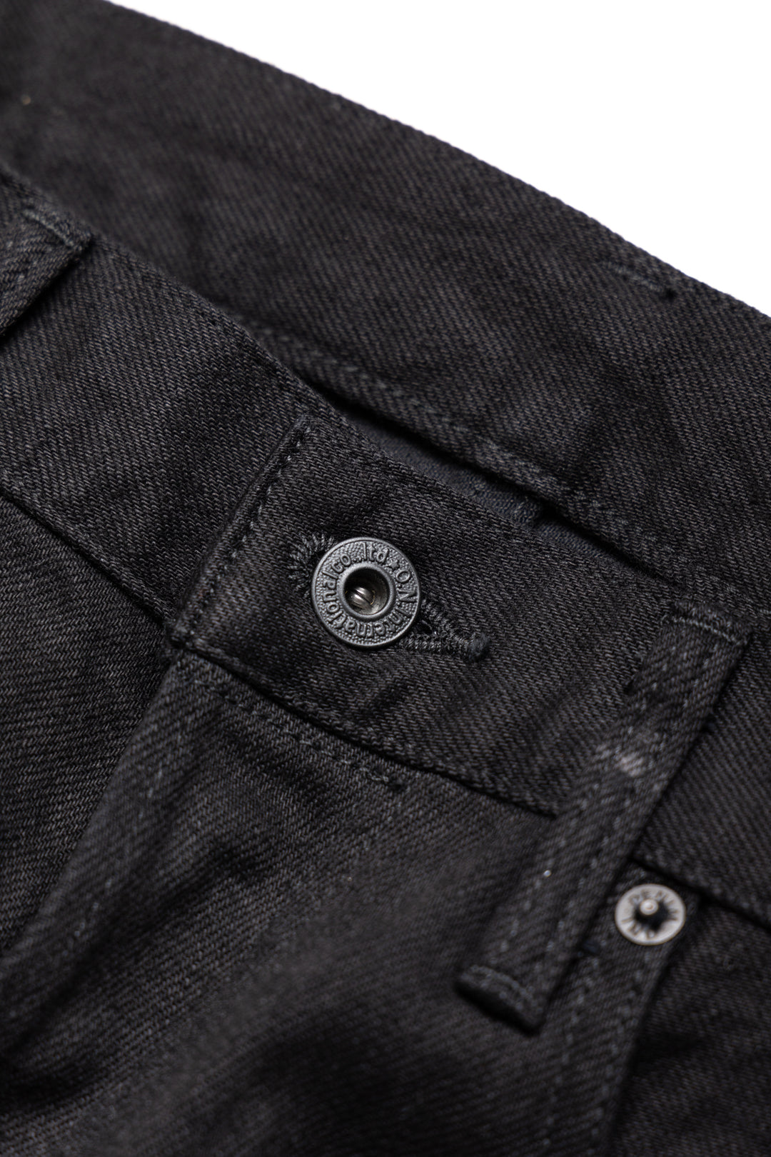 642-13BK 13oz Jet Black Denim Relax Tapered